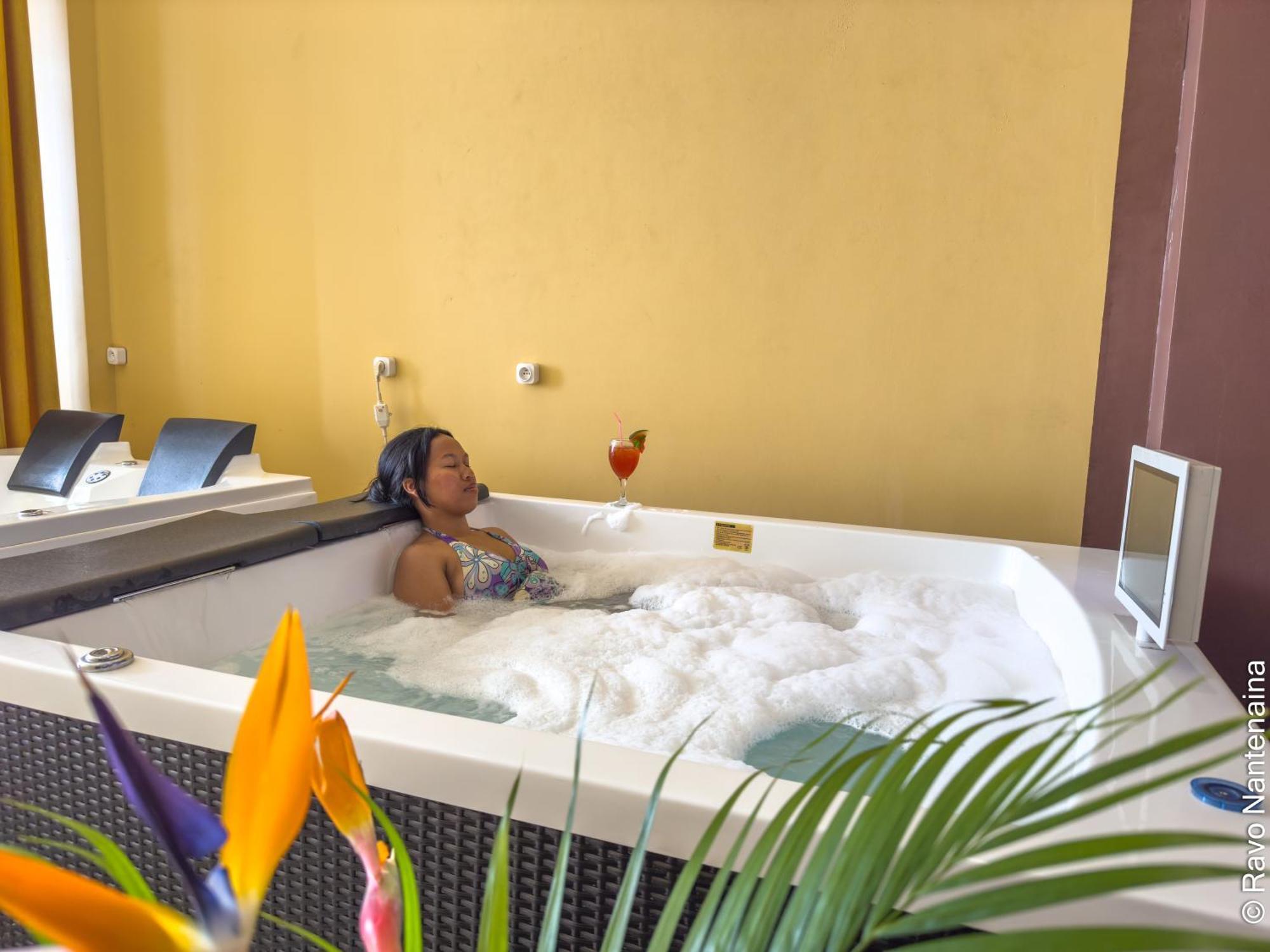 Hotel Menabe'L Antsirabe Exterior photo
